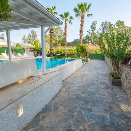 Kale Villa *